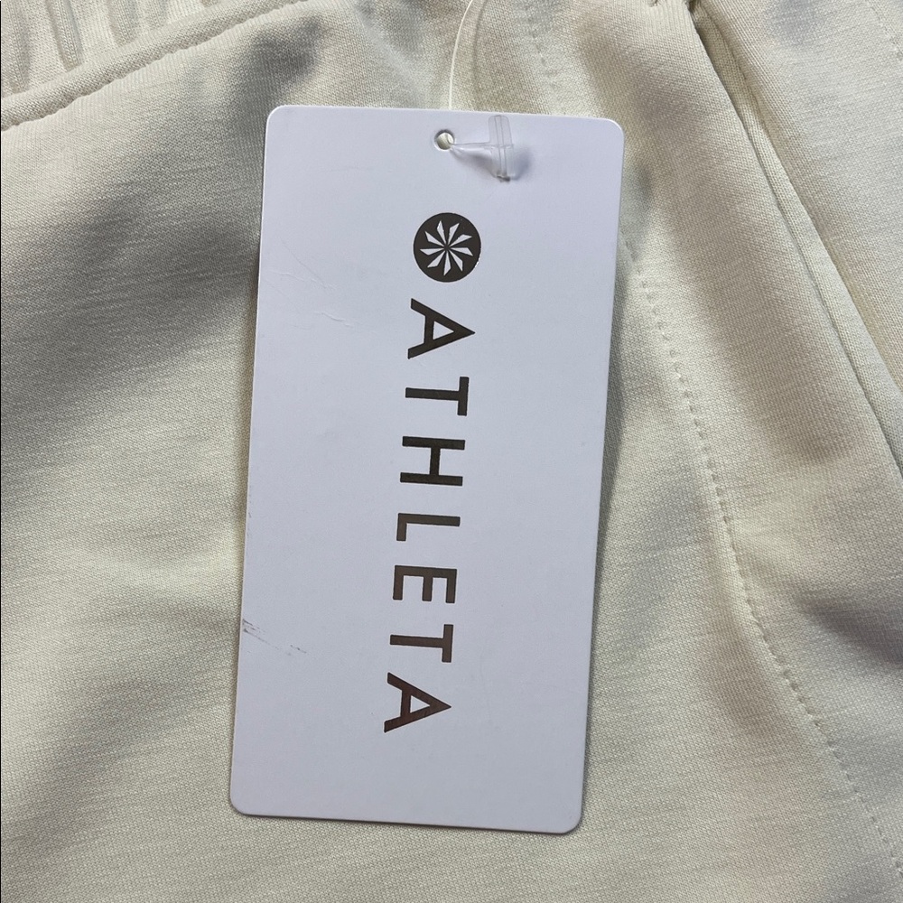 Athleta seasoft short - Picture 5 of 5